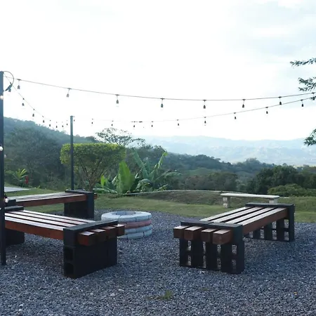 Badu Lodge Puriscal Santiago  Exterior photo
